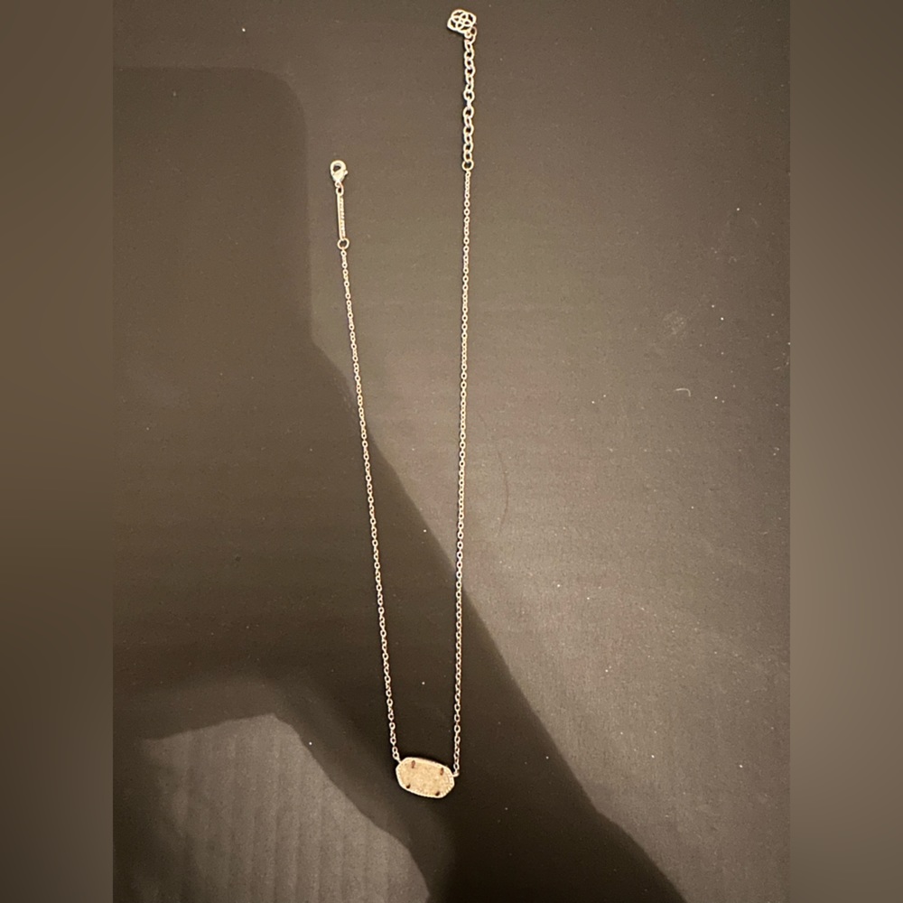 Kendra Scott Elisa Silver Pendant Necklace in Iridescent Drusy